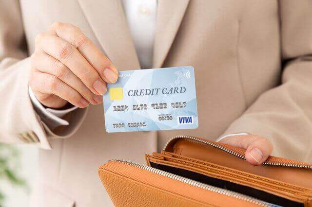 クレジットカードの仕組みとは？引き落としや利用方法についてわかりやすく解説