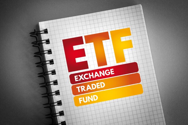 ETFとは｜国内・米国のおすすめ銘柄や投資信託との違いを表で説明
