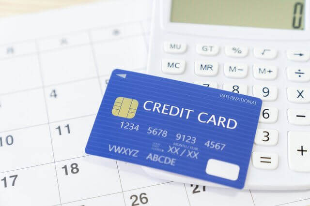 クレジットカード決済の手数料は加盟店負担？請求時の対処法や仕組みも合わせて解説
