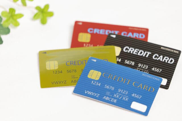 ステータスの高いクレジットカードの外見は？一般カードと違う？